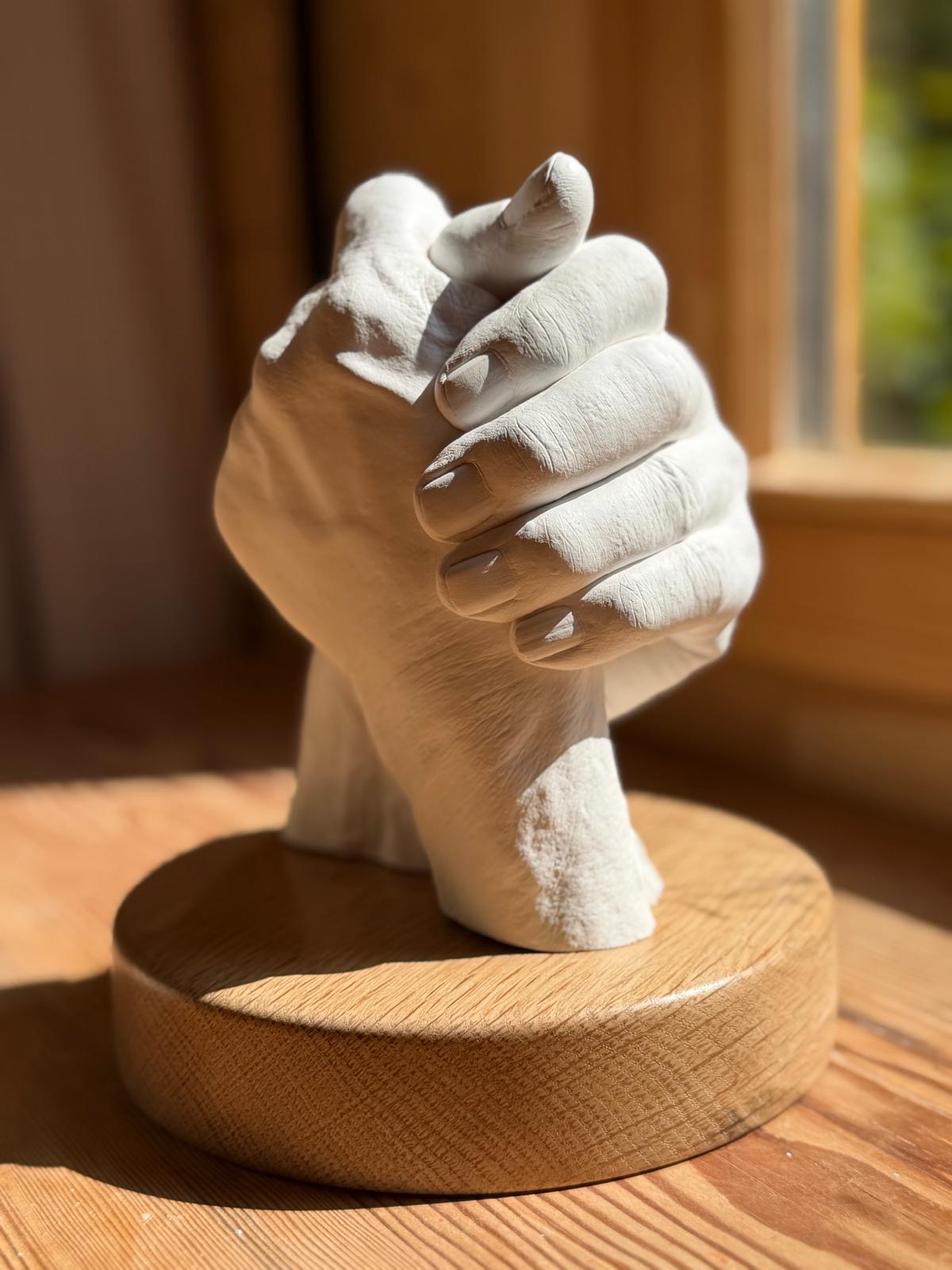 Hand Hold - Image 2